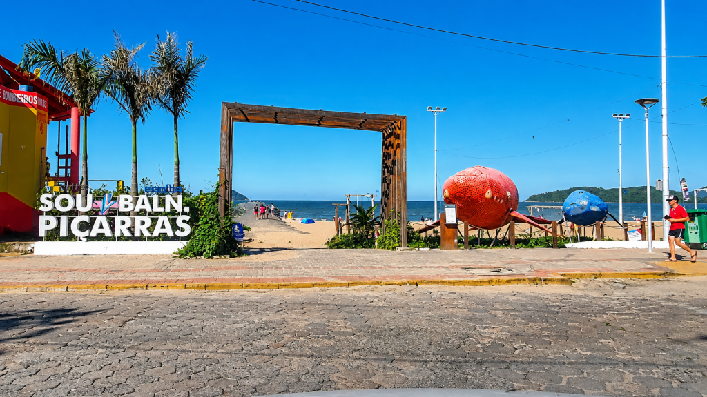 O que fazer em Balneário Piçarras? Descubra os melhores passeios, praias e experiências no litoral norte de Santa&nbsp;Catarina